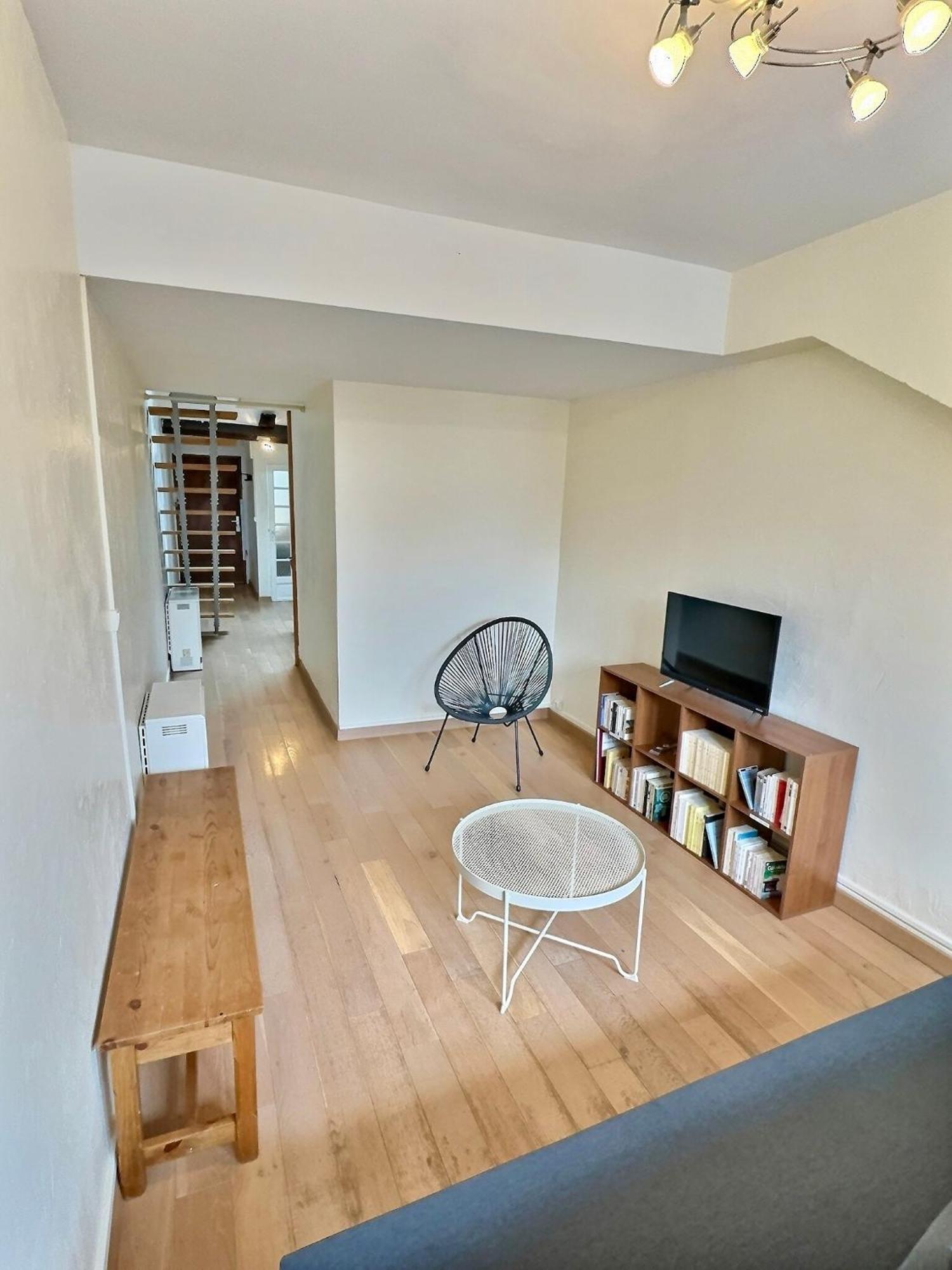 Wonderhost, Spacieux Et Atypique En Coeur De Ville Pau Ngoại thất bức ảnh