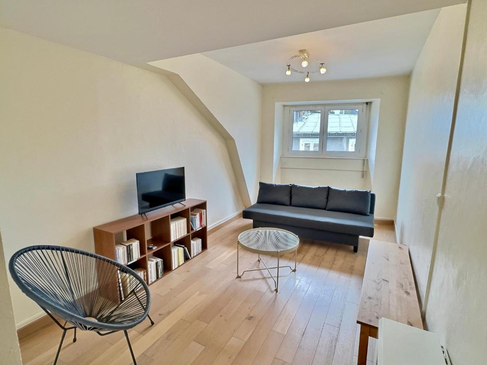 Wonderhost, Spacieux Et Atypique En Coeur De Ville Pau Ngoại thất bức ảnh